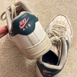 Nike Air Max Teal & Pink Logo